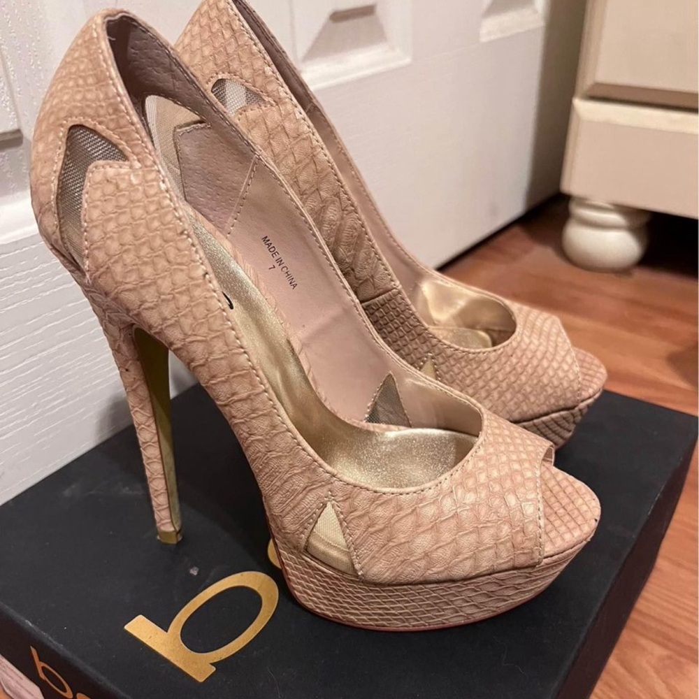 Bebe heels